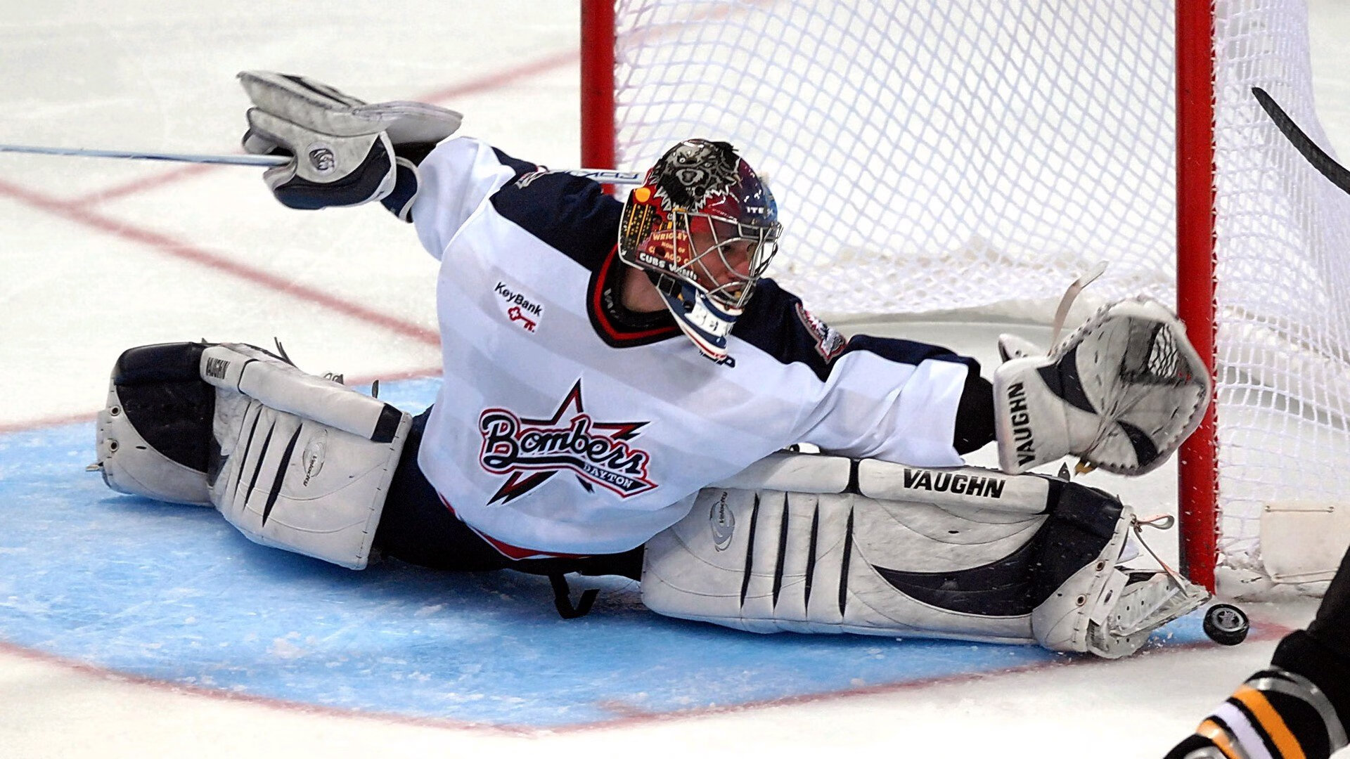 “战术大比拼：幕后策略的终极角逐”